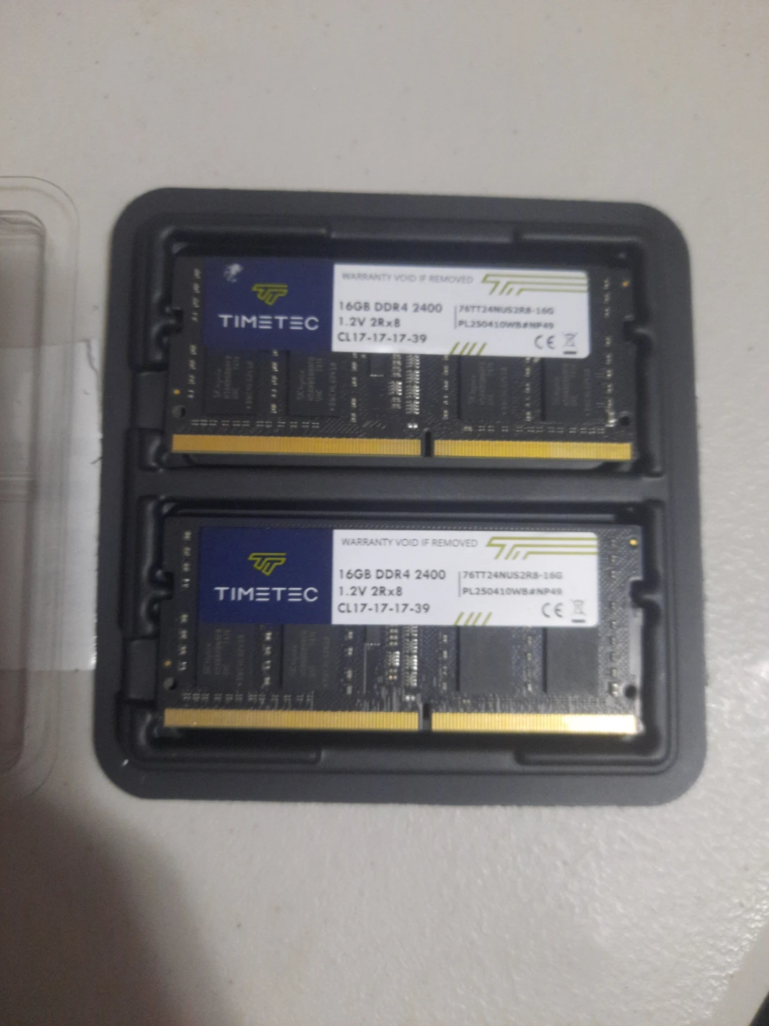 Timetec 32GB DDR4 2400MHz (16x2) + KINGSTONE 8GB 2666Hz