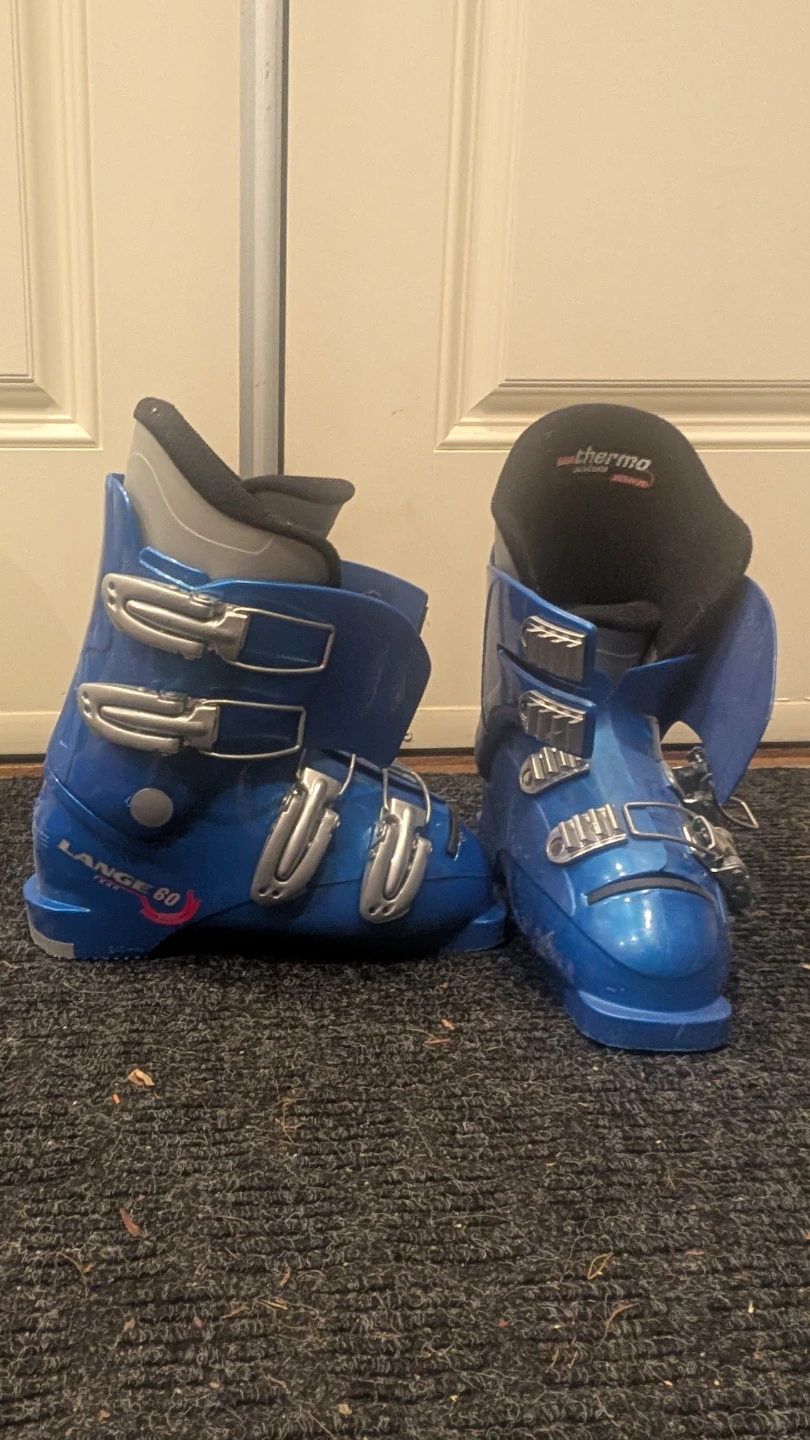 *Youth* Lange Blue Ski Boots and Dynastar Skis - photo 4