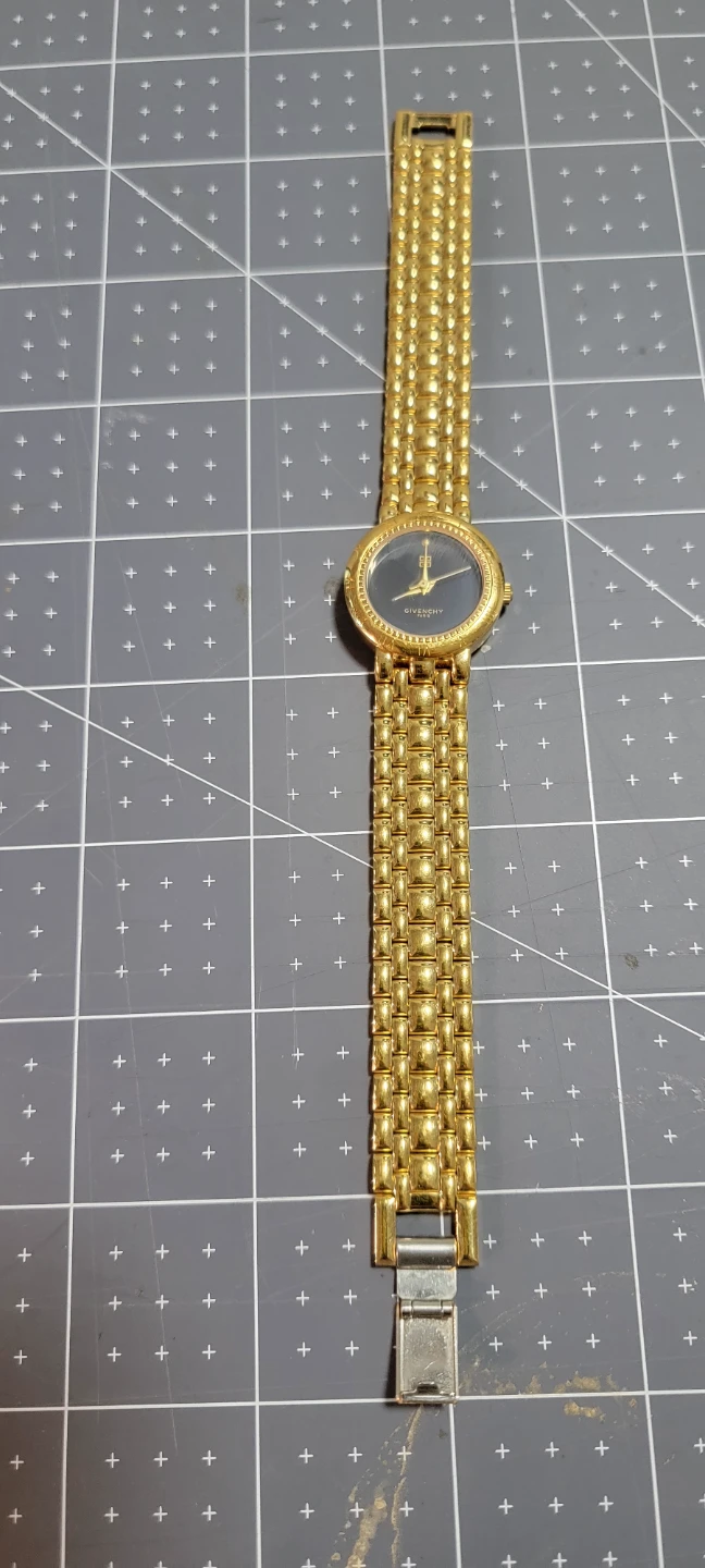 Givenchy Paris Gold Tone Watch GV-LGBR8-2011T