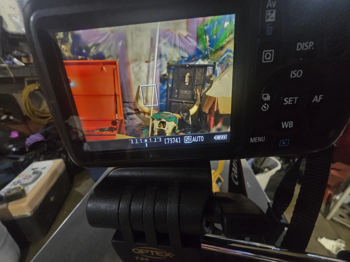 Canon Camera with 18-55mm Lens & tripod - photo 2