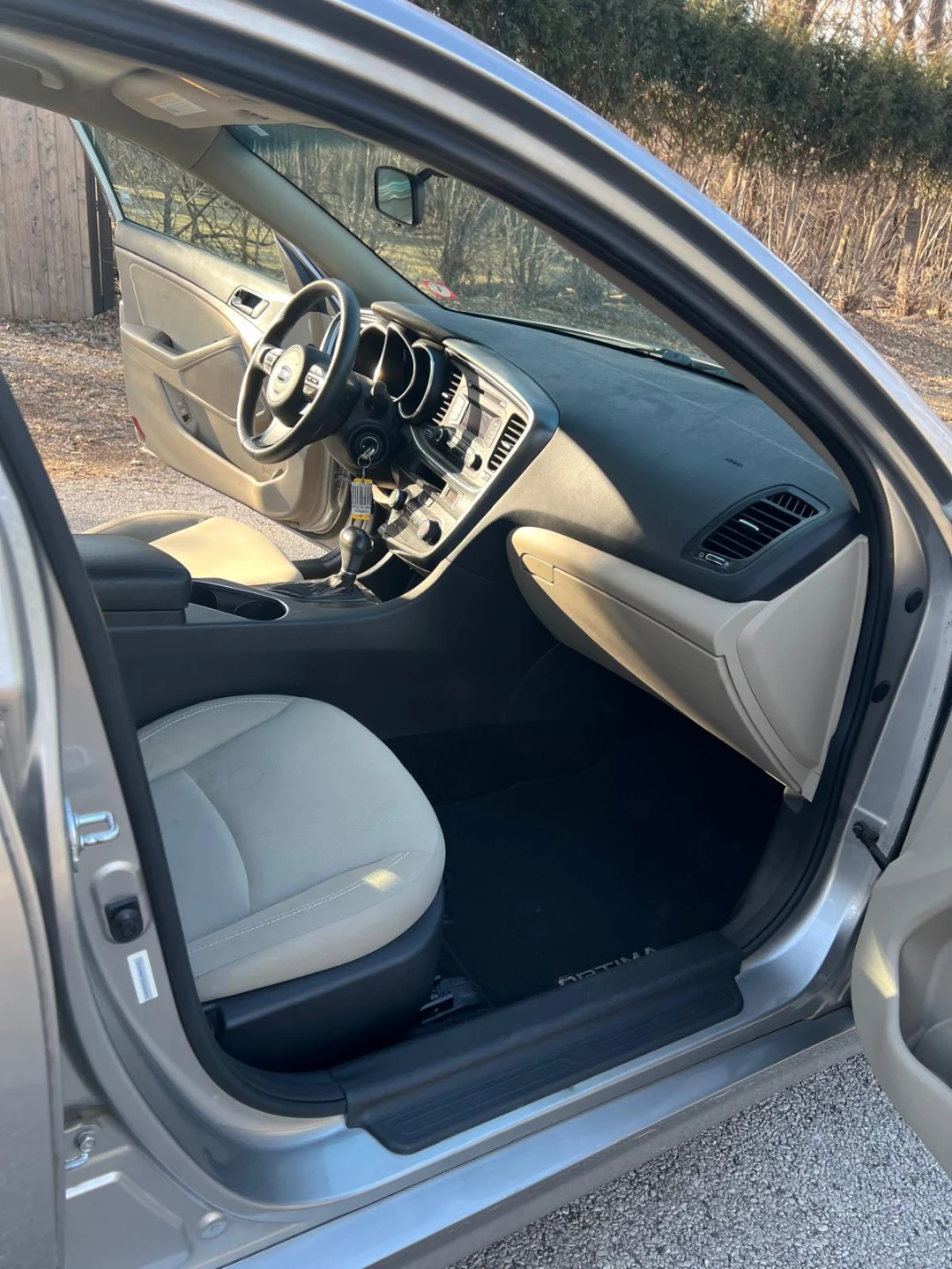 Kia Optima Sedan - Silver - photo 3
