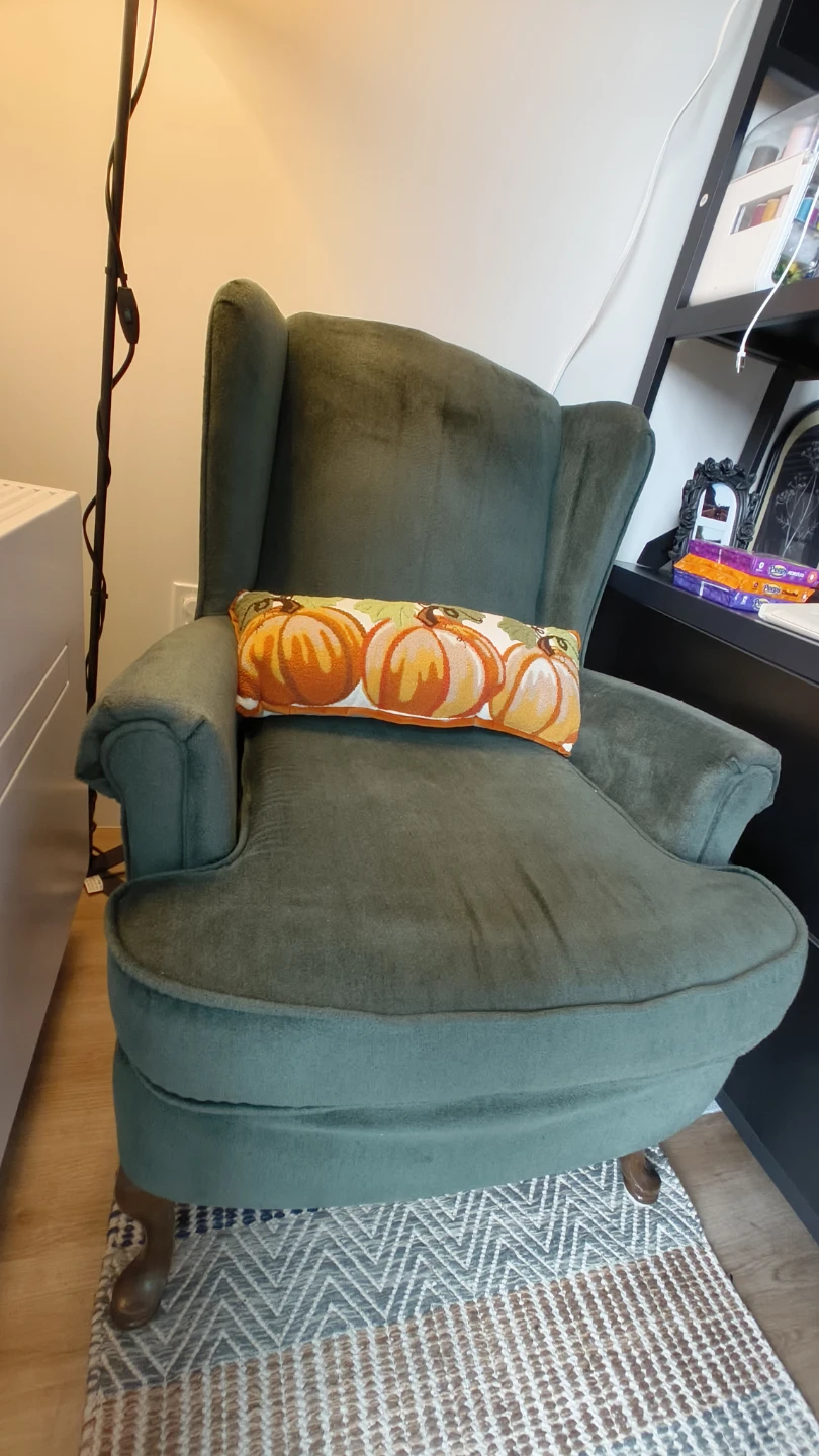 Dark Green Wingback Chair - photo 3