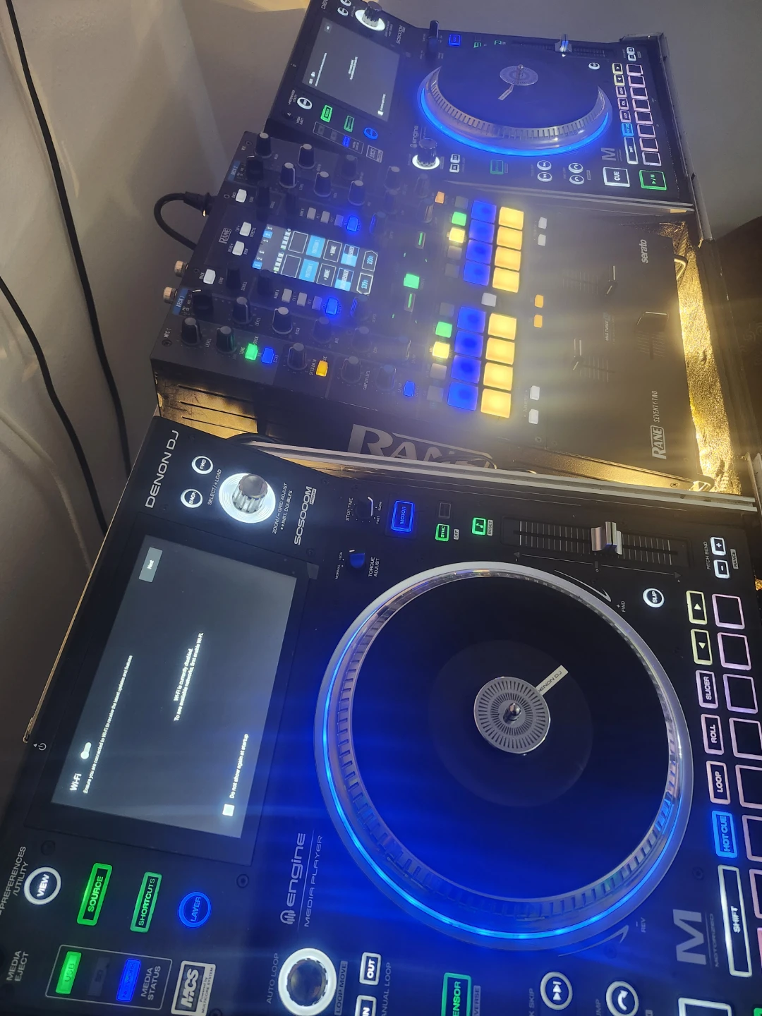 Rane Seventy-Two DJ Mixer y demon sc 5000M