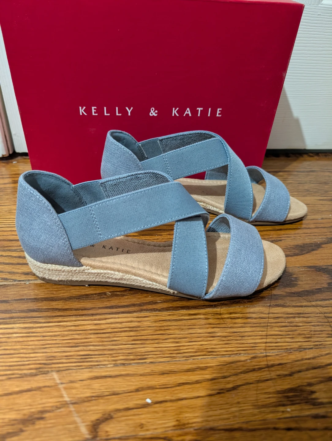 Kelly & Katie Katen Wedge Sandals - photo 3