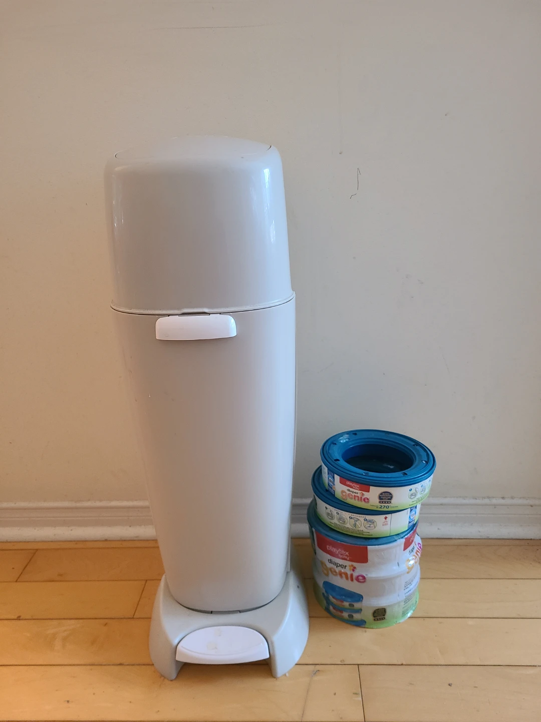 Diaper Genie Diaper Pail with 3 Refill Rings