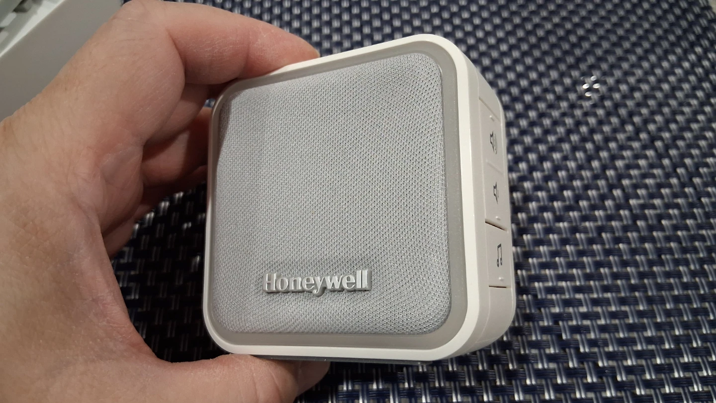 Wireless Doorbell Set, Push Button and Chim, Active Link - photo 2