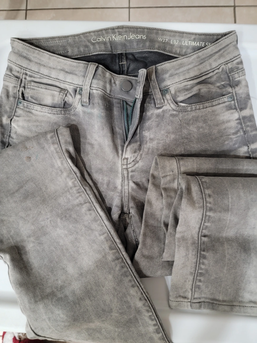 Calvin Klein Jeans Grey Wash W27 L32