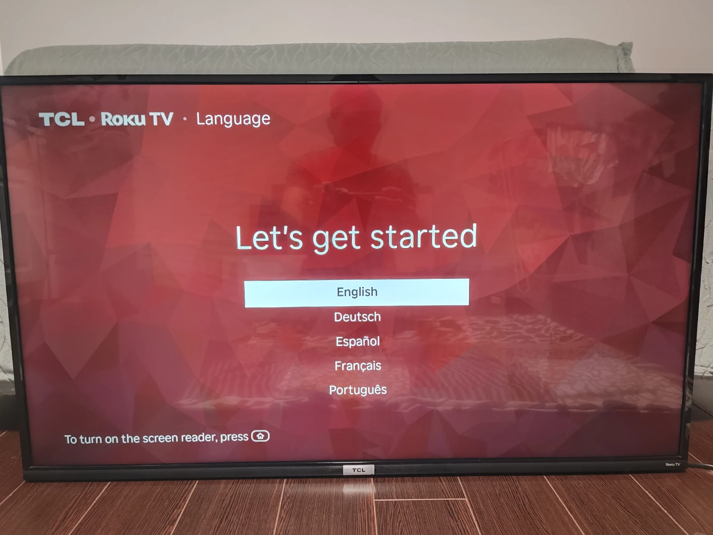 TCL 43-inch 4K UHD HDR Roku Smart TV 43S435