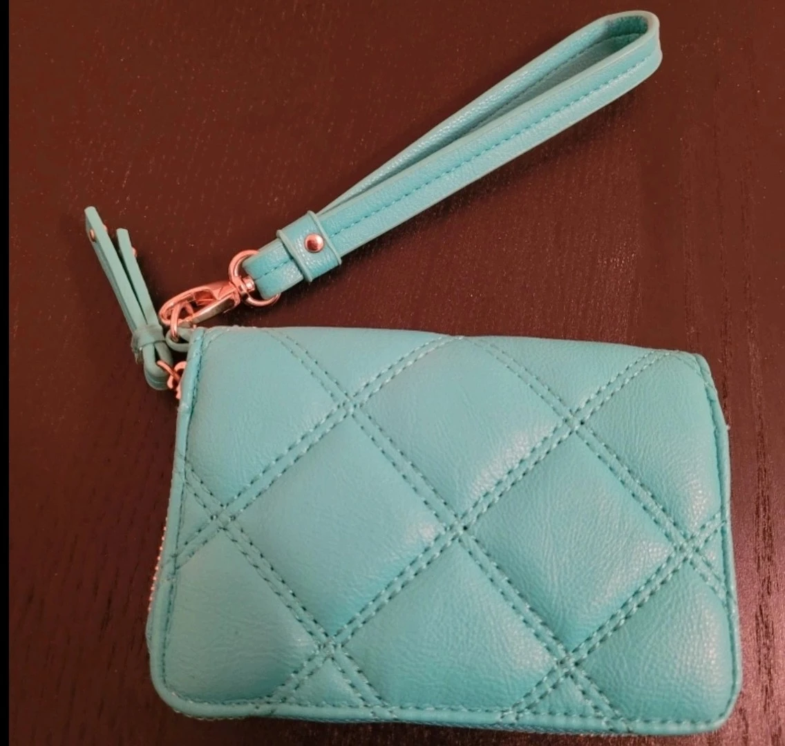 BEBE Turquoise Quilted Wristlet Wallet 🏆 - photo 2