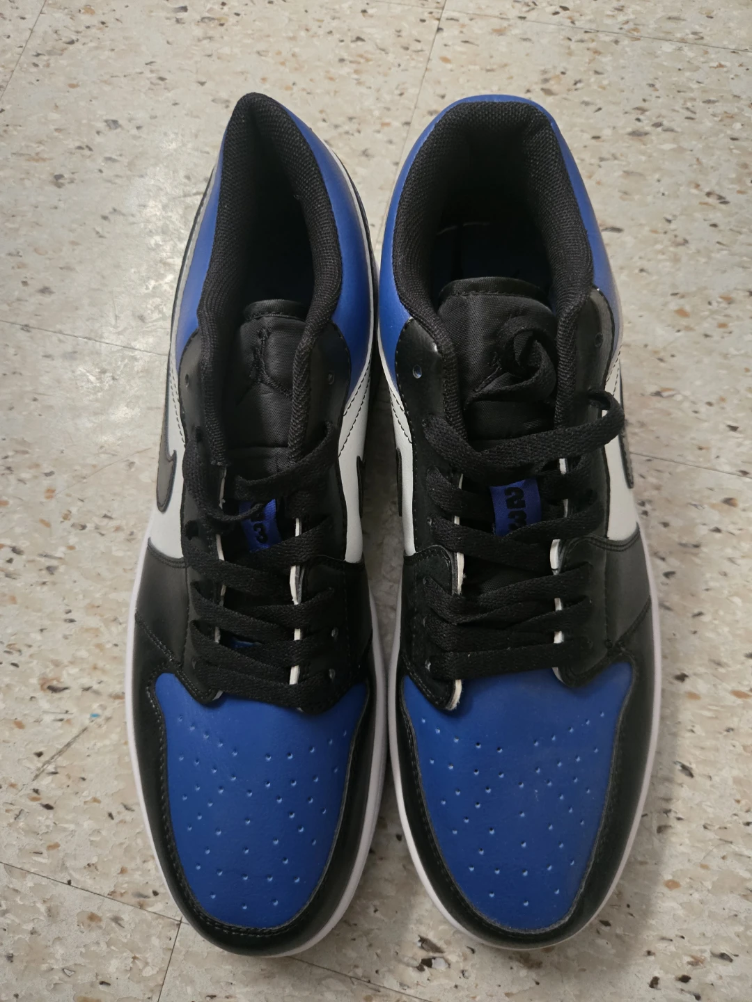 Air Jordan 1 Low Royal Toe Sneakers - photo 3