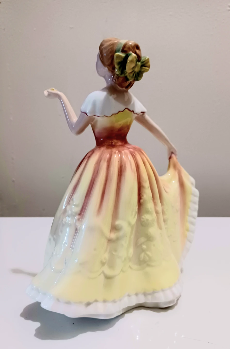 Vtg Royal Doulton Deborah Figurine - photo 3