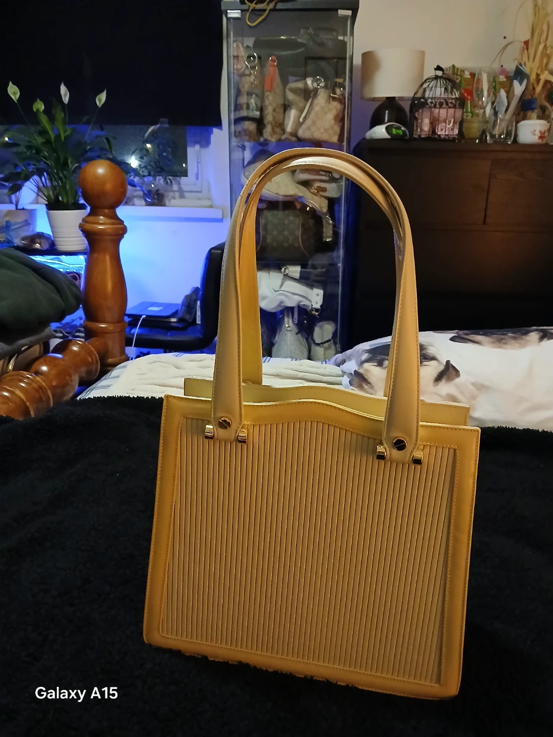 Valentino Orlandi Cream Quilted Leather Top Handle Handbag - photo 2