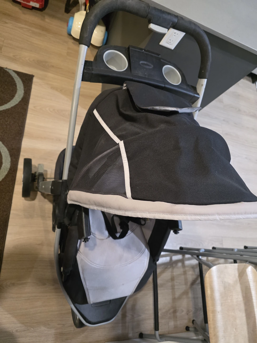 Graco Stroller - Black and Tan - photo 4