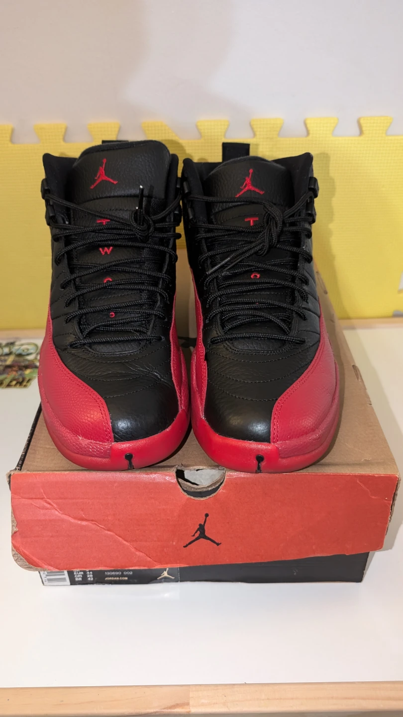 Air Jordan 12s Retro - photo 2