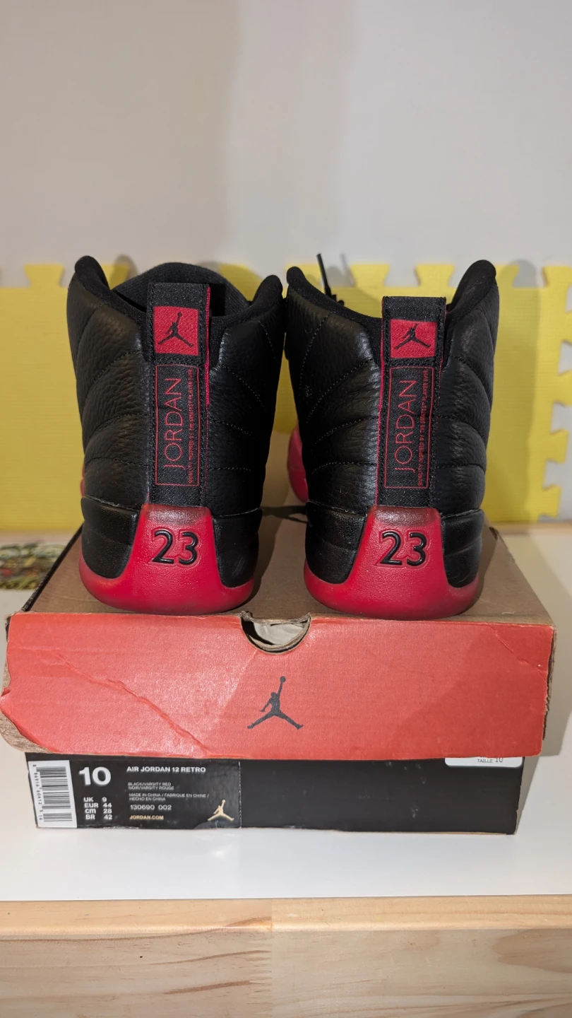 Air Jordan 12s Retro - photo 3