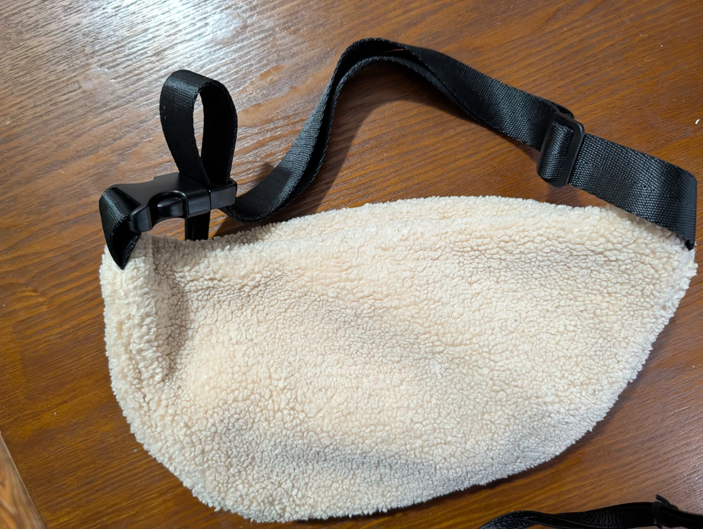 Forever 21 Sherpa winter Belt Bag🏆 - photo 4