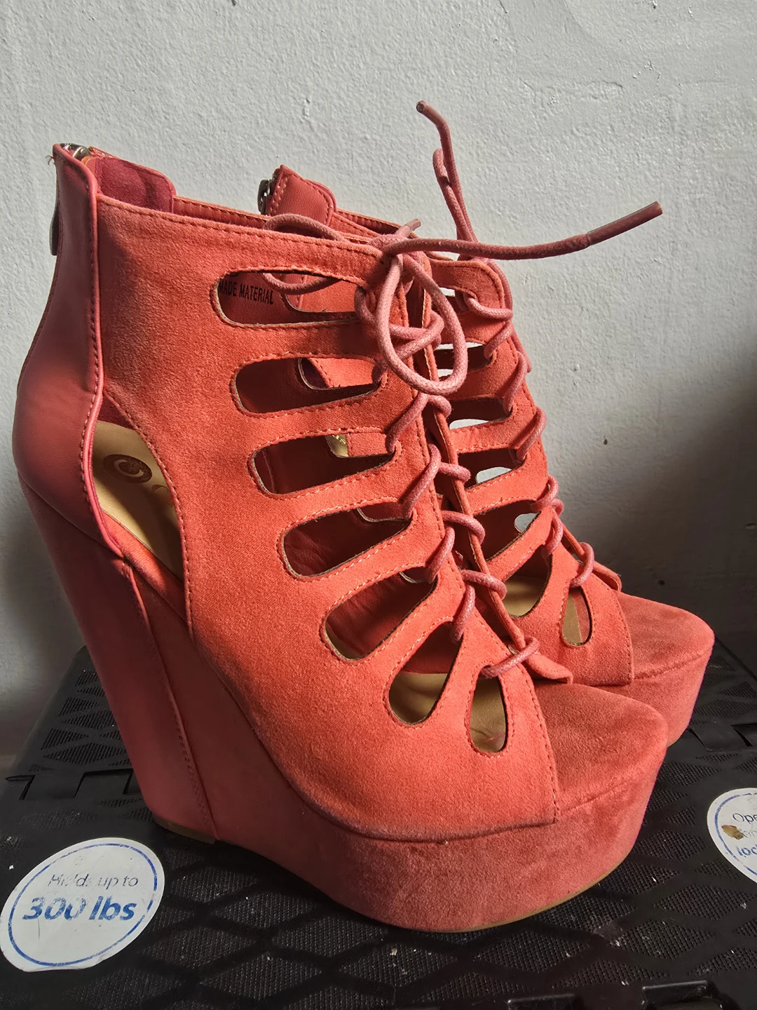 Charlotte Russe Coral Suede Lace-Up Wedge Heels Size 6.5 - photo 2