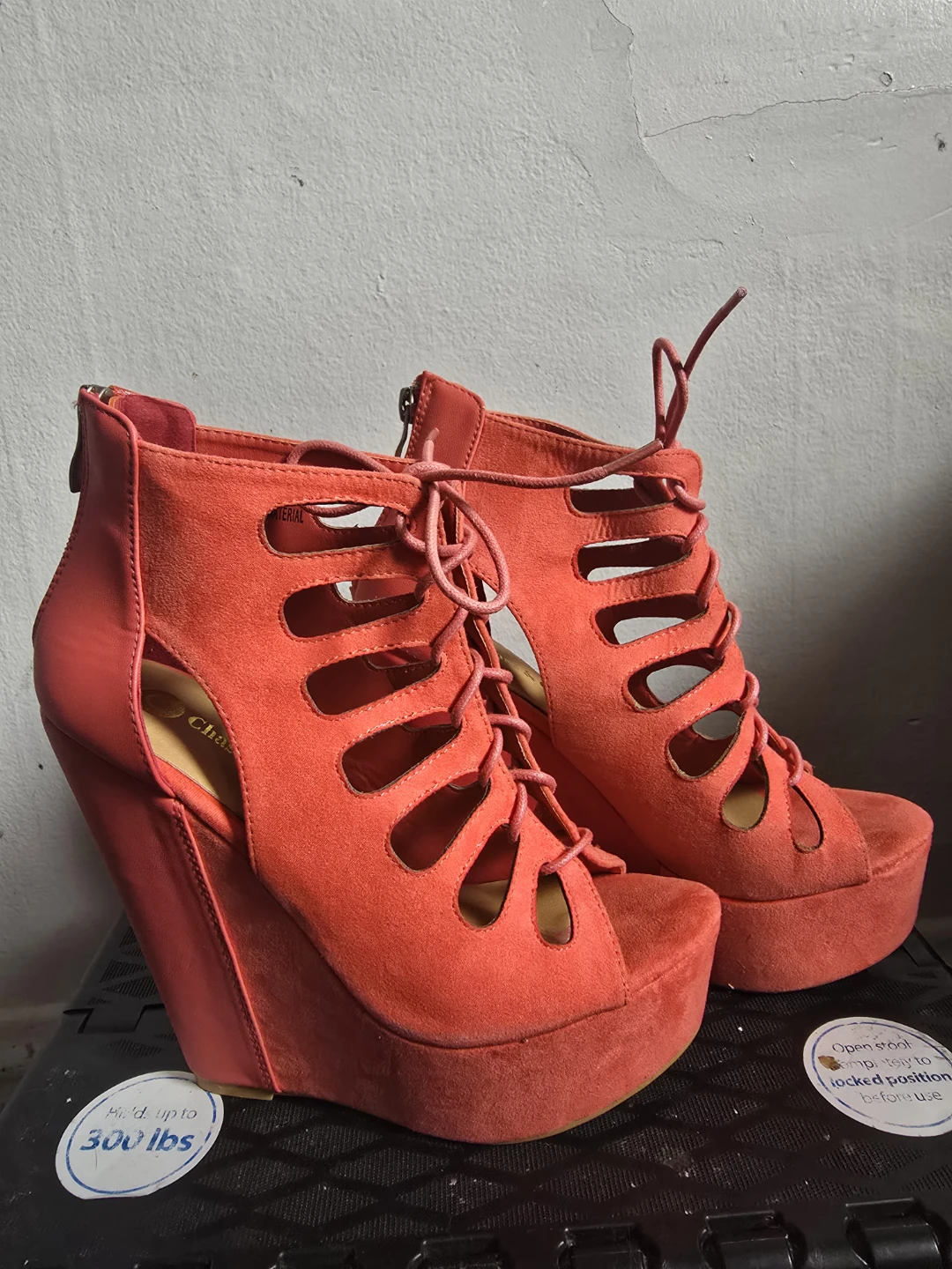 Charlotte Russe Coral Suede Lace-Up Wedge Heels Size 6.5 - photo 4
