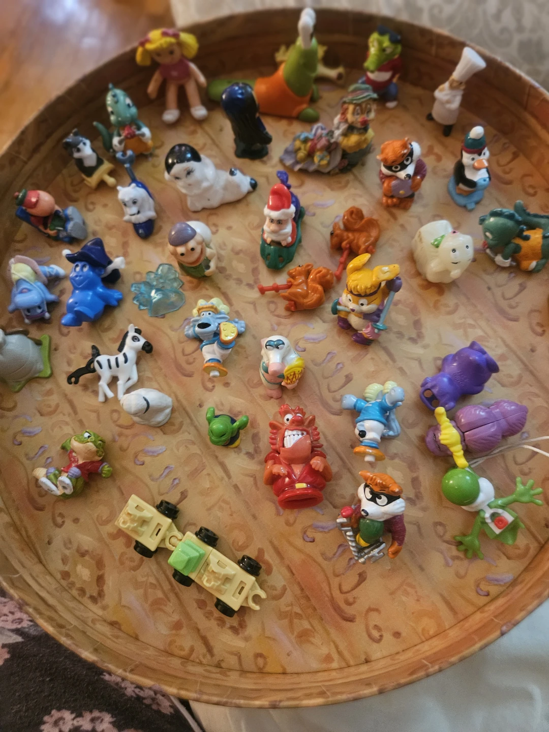 Kinder Suprise Small Toy Figures 37 pcs.