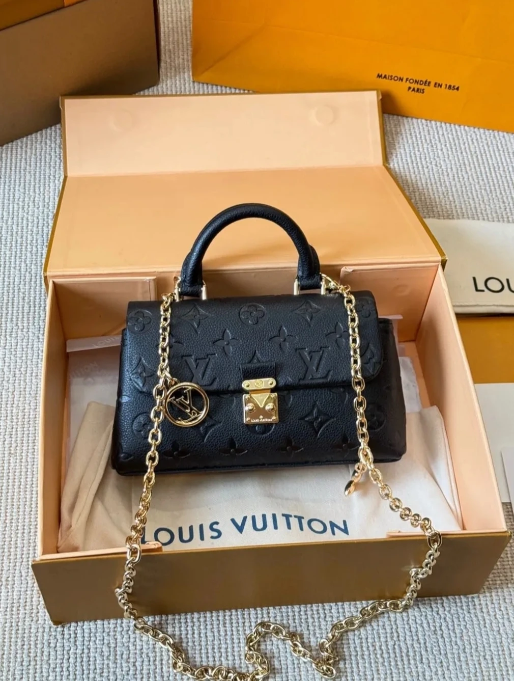 Black Leather Handbag with Chain Strap
