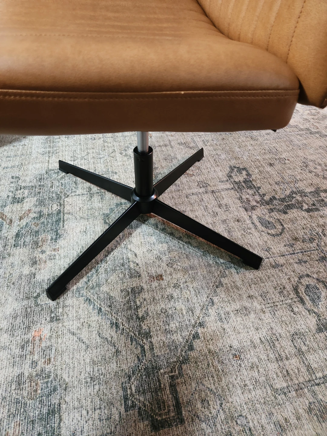 Very comfortable Adjustable vanity chair+office chair - photo 2