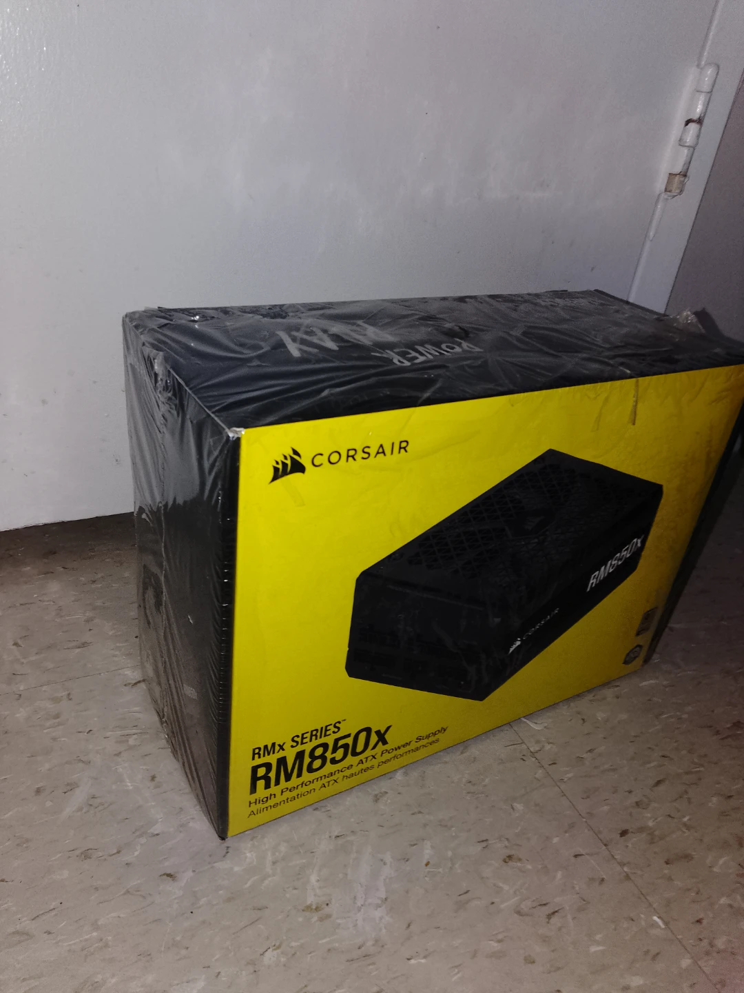 Corsair RM850x Series ATX Power Supply - photo 2