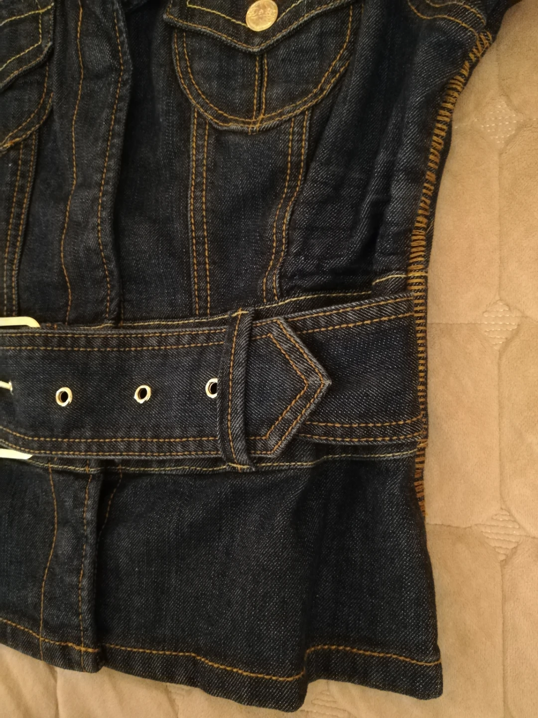 RARE Dereon Beyonce Denim Jacket w. Gold Details 🏆 - photo 5