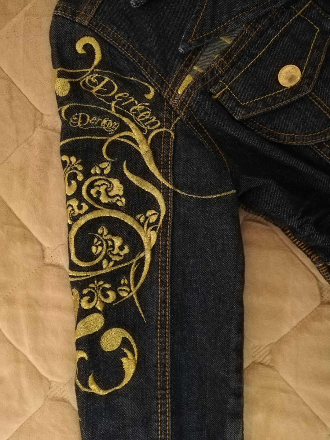 RARE Dereon Beyonce Denim Jacket w. Gold Details 🏆 - photo 2