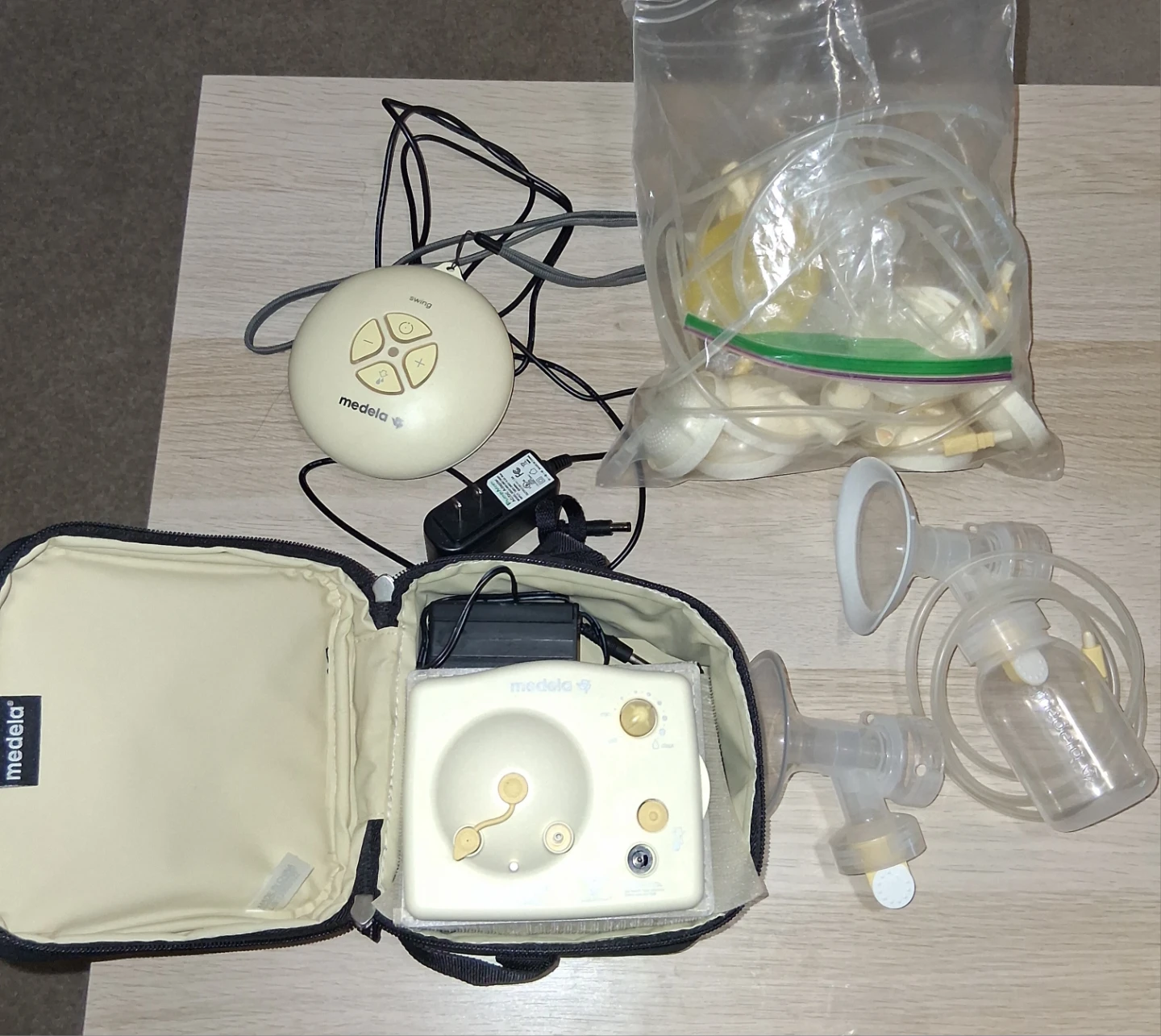 Medela Pump In Style Advanced Breast Pump - photo 2