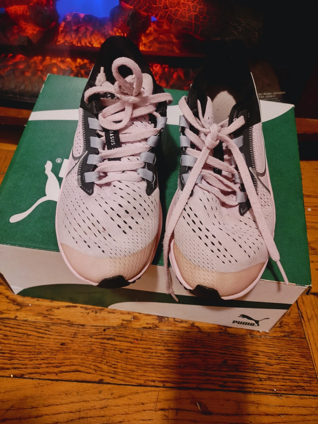 Nike Pegasus 38 Running Shoes size 3Y used