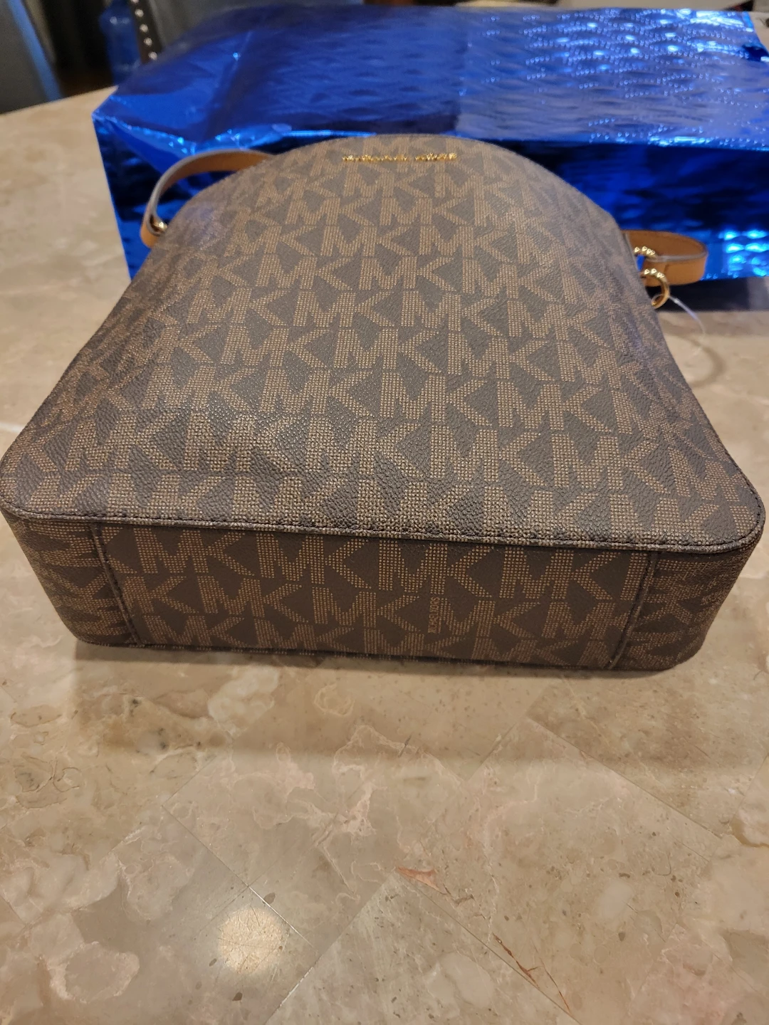 Michael Kors Jet Set Travel  Messenger Bag - photo 4