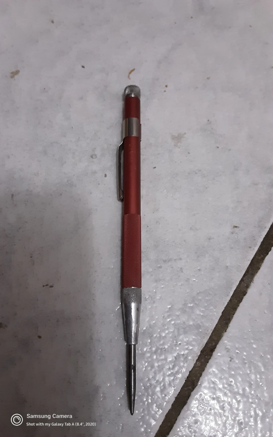 Red Metal Automatic Centre Punch LIS30280