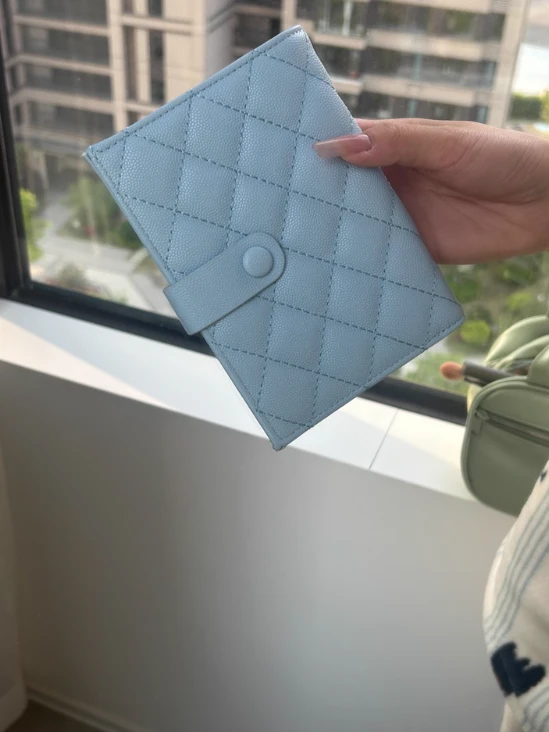 3 different Quilted Passport Holder - photo 3
