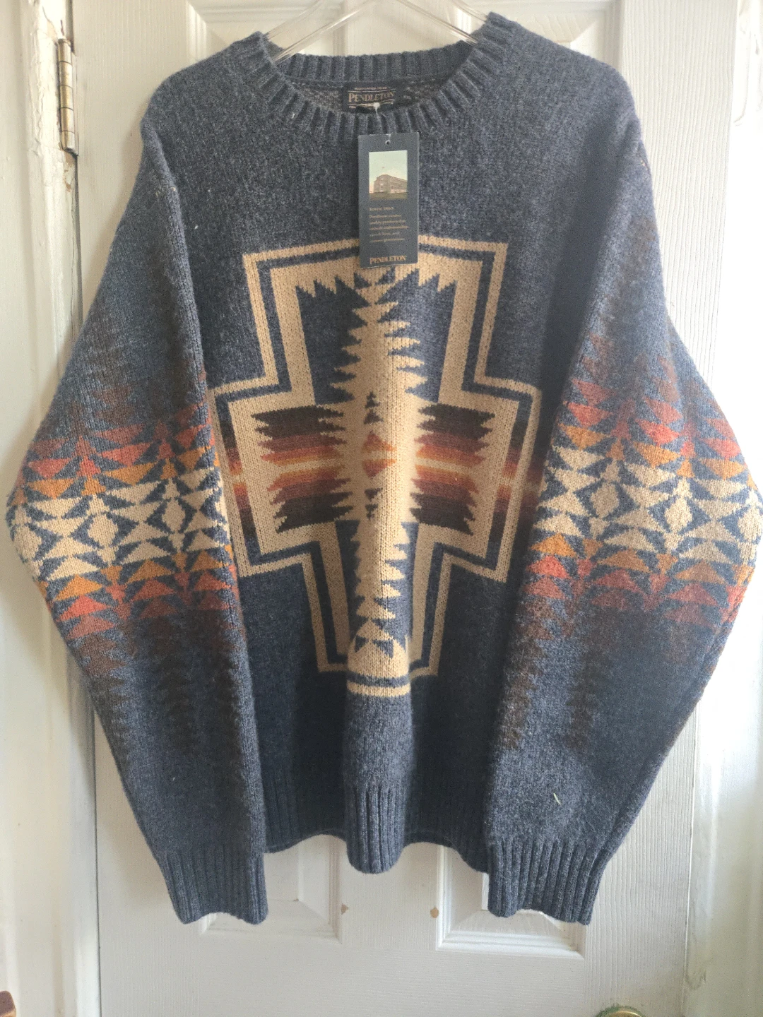 Pendleton Woolen Mills Men's Graphic Knit Sweater