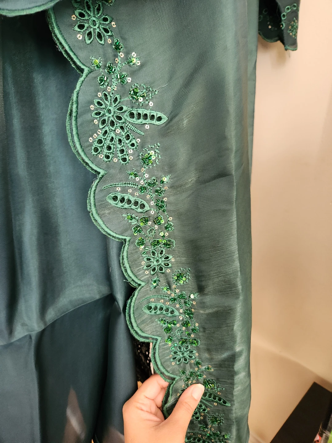 Luxurious sheesha silk suit - photo 5