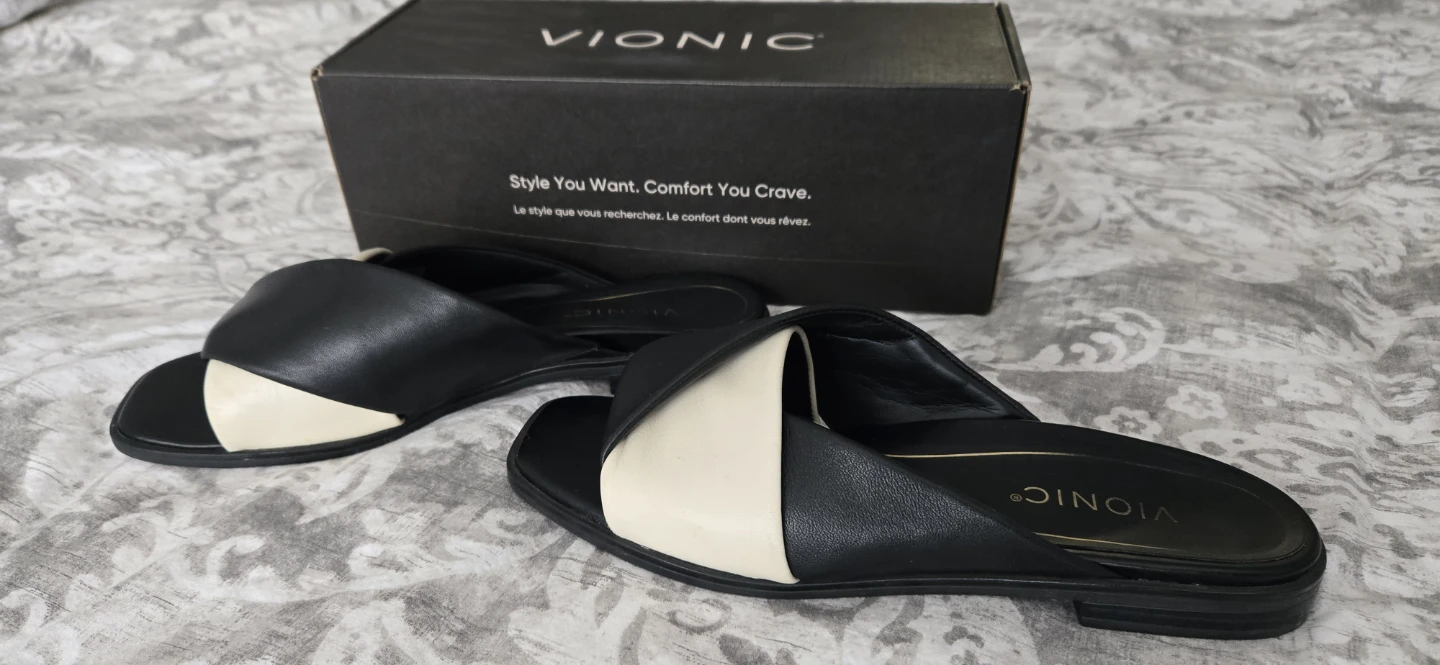 NEW Vionic Women's Miramar Slide Sandals Black/Cream Size 9 - photo 4