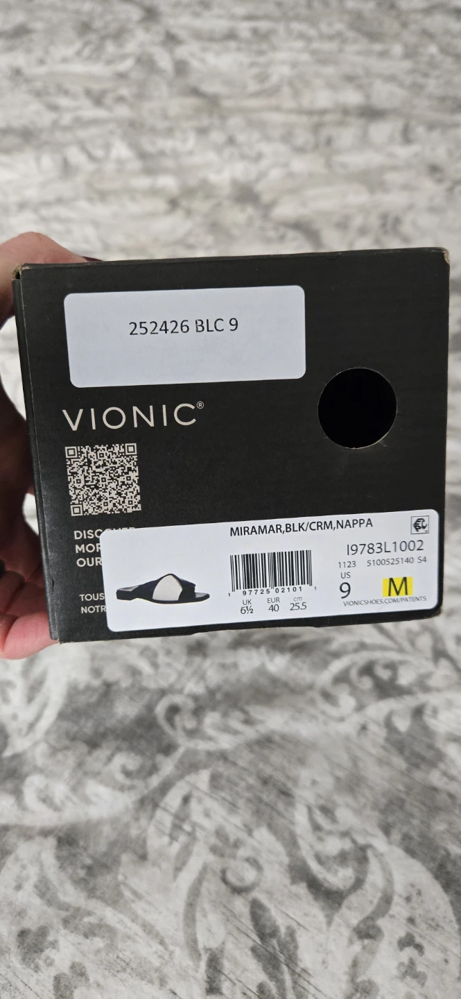 NEW Vionic Women's Miramar Slide Sandals Black/Cream Size 9 - photo 5