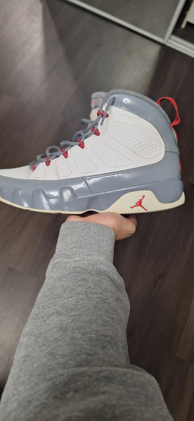 Air Jordan 9 Retro Size 11