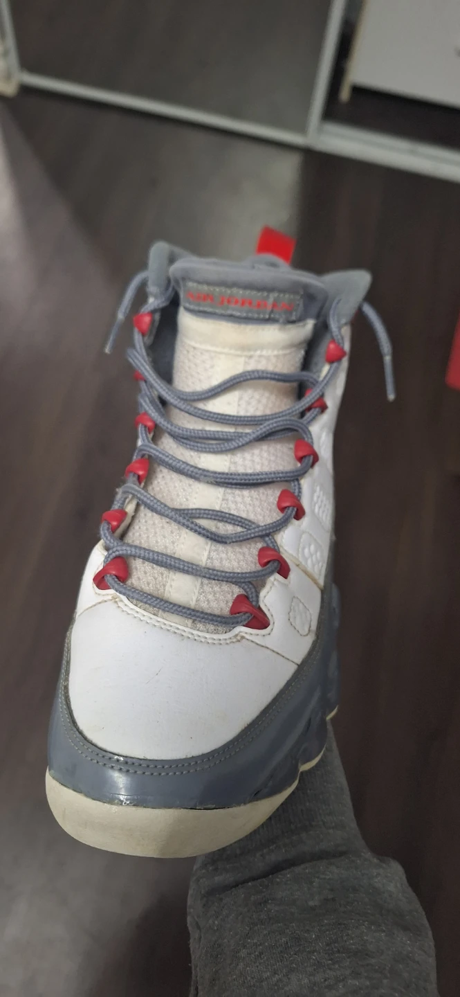 Air Jordan 9 Retro Size 11 - photo 2