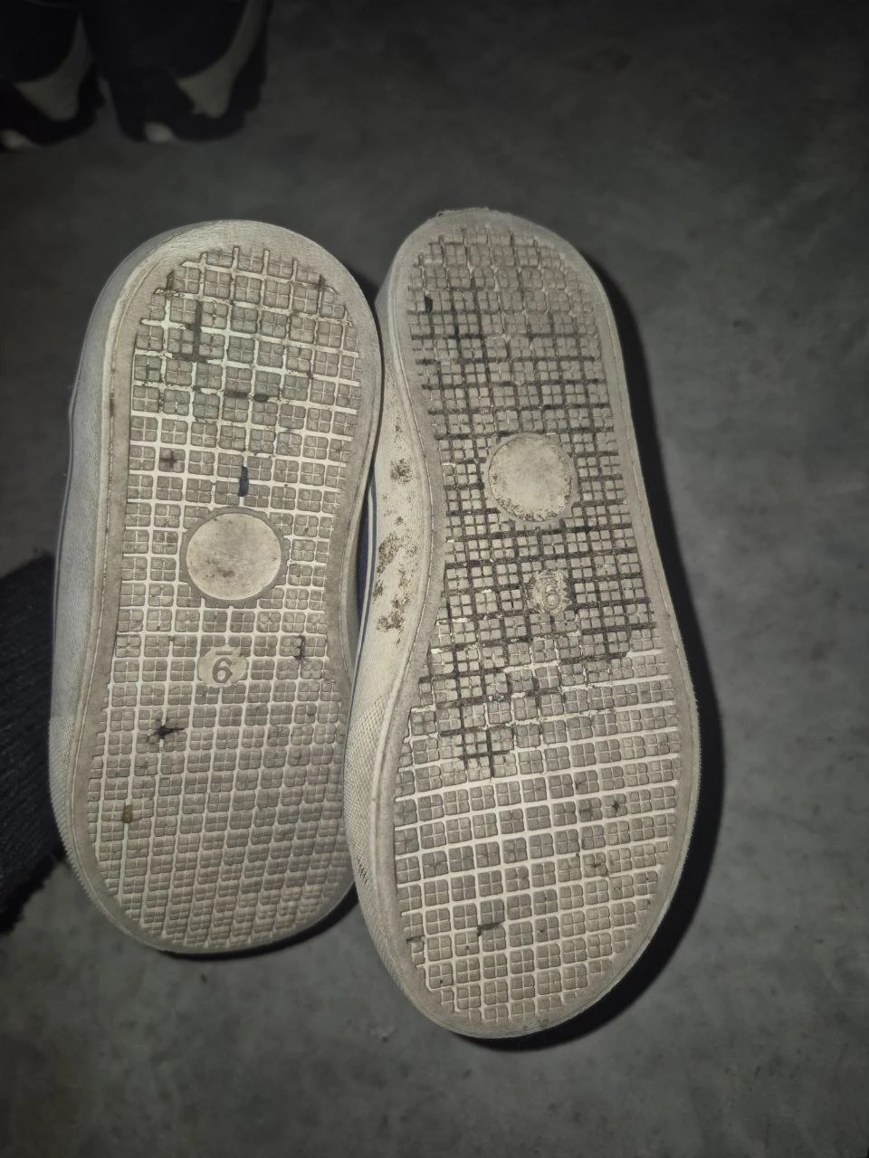 Kid's Sneakers - photo 4
