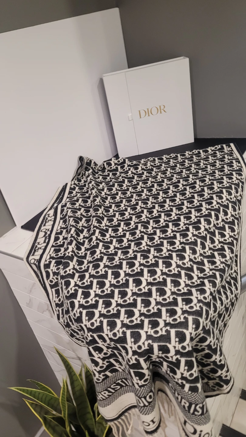 Authentic Christian Dior - photo 2