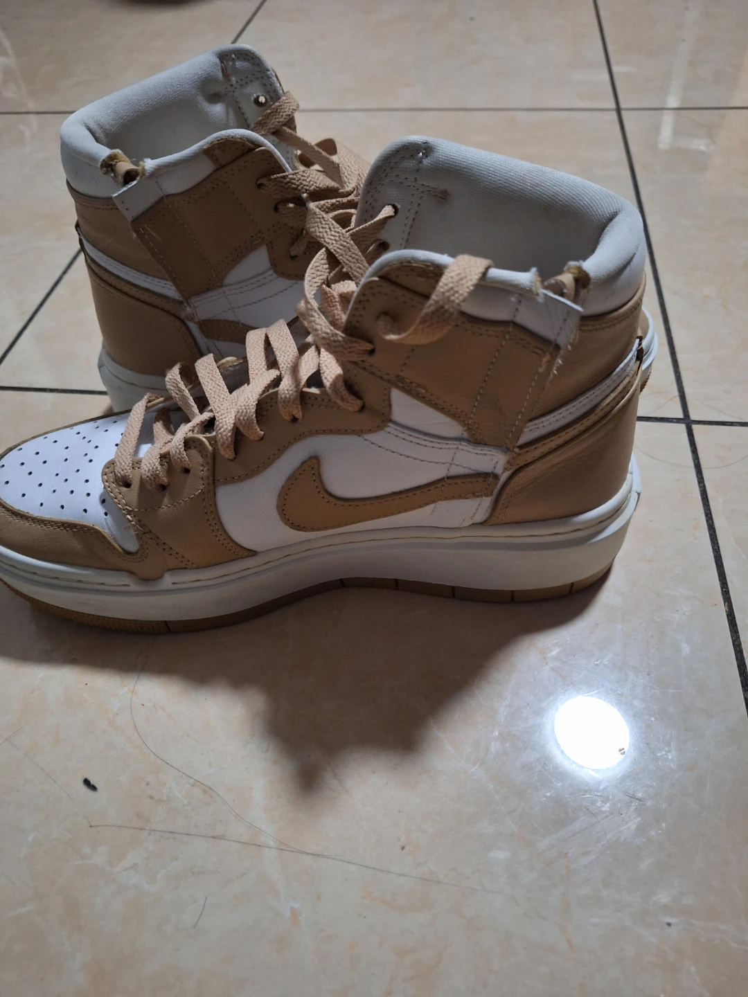 Nike Air Jordan 1 Mid SE Light Tan White Sneakers - photo 5