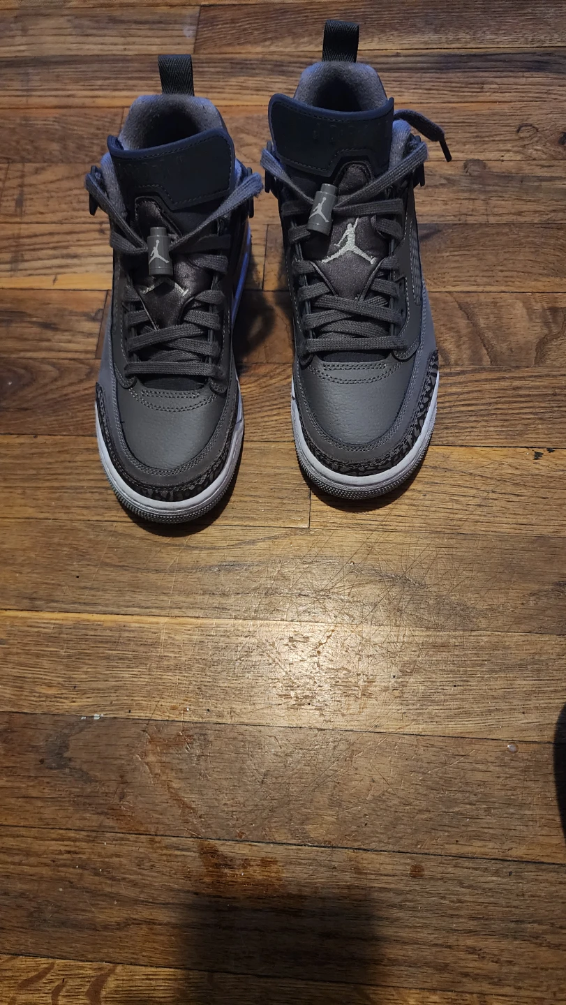 Air Jordan 3 Retro sneakers - photo 5