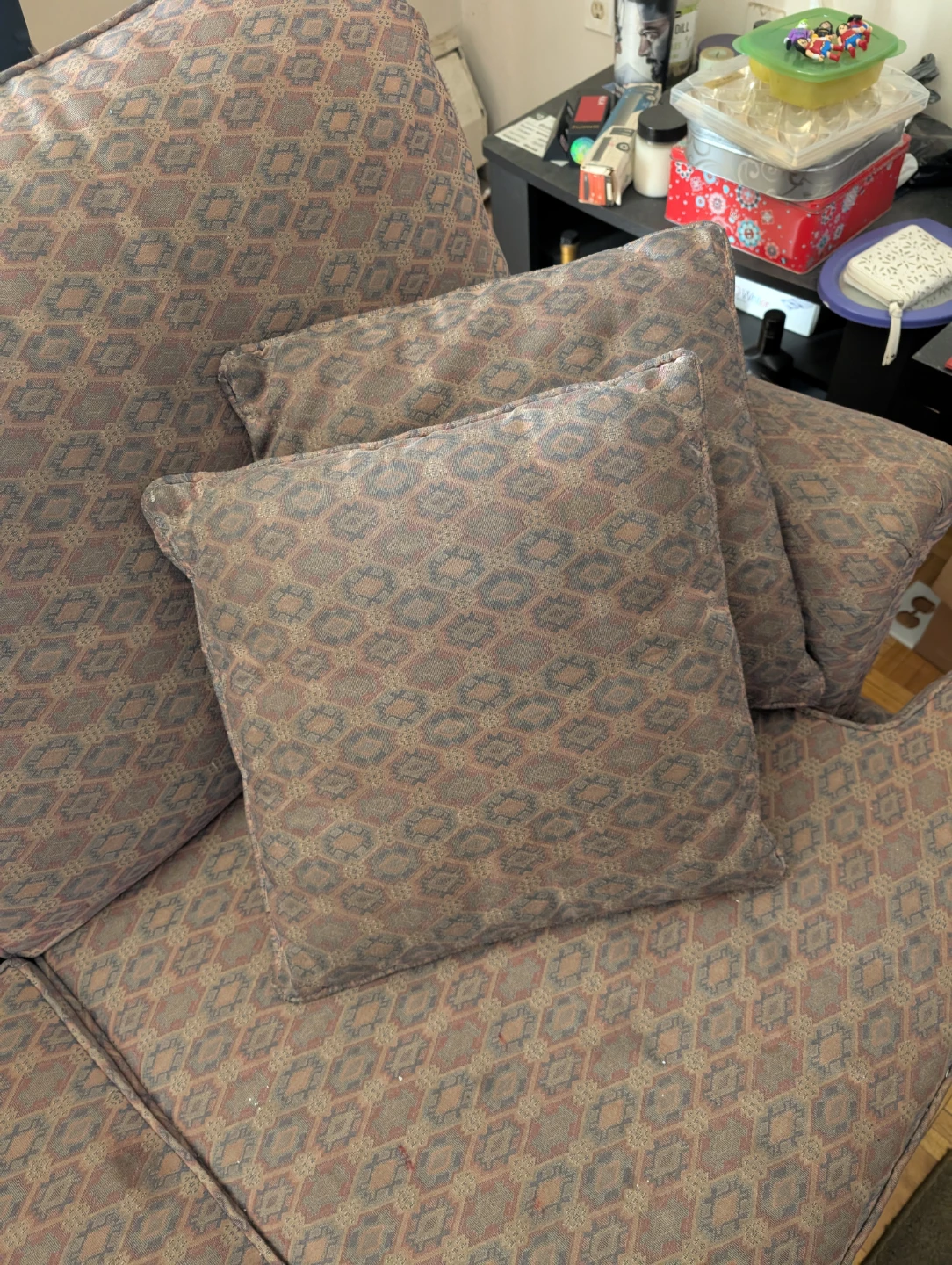 Love seat sofa - photo 3