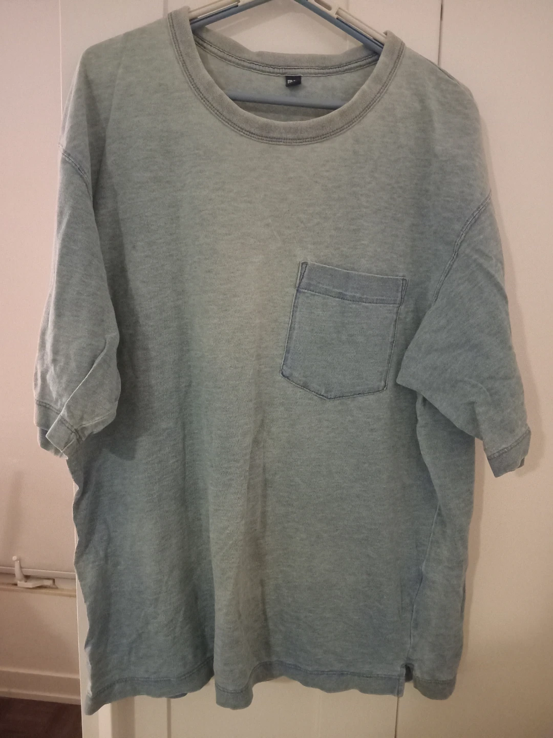 Uniqlo T-Shirt - Size M