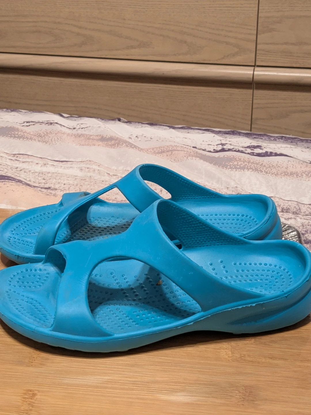 Blue Slide Sandals Size 9 - photo 2
