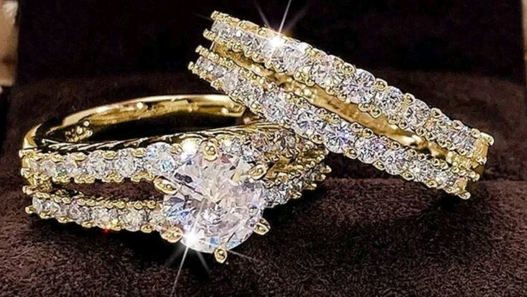 2pc Gold Tone Ring Set with Clear Stones