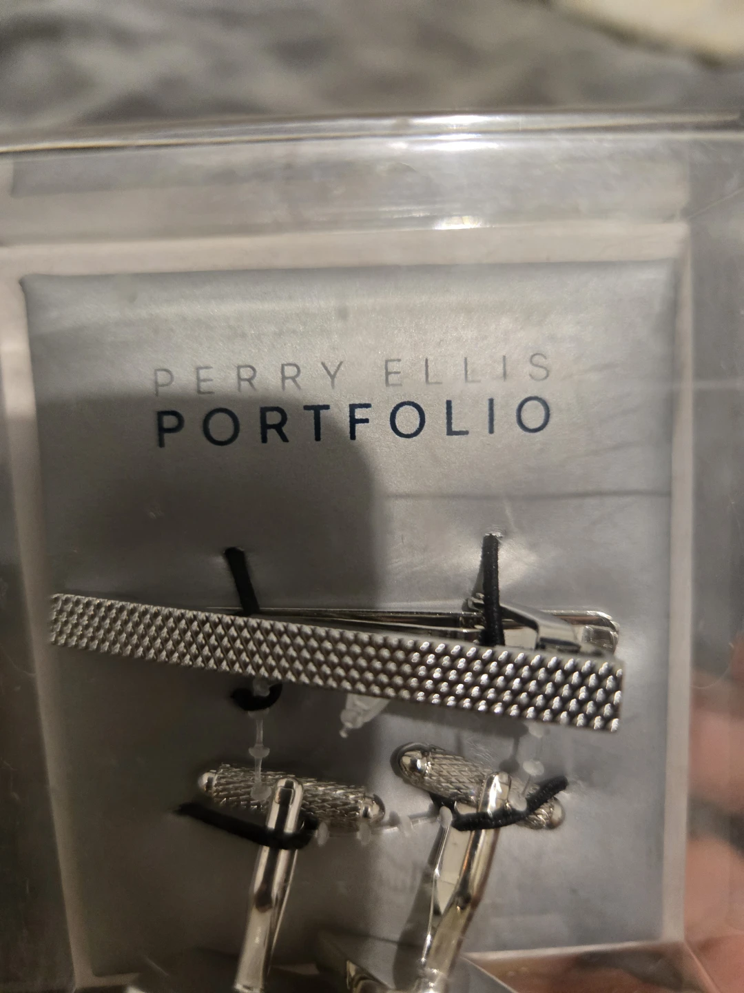 60% OFF! Perry Ellis Portfolio Cufflinks and Tie Bar Set  🏆 - photo 3