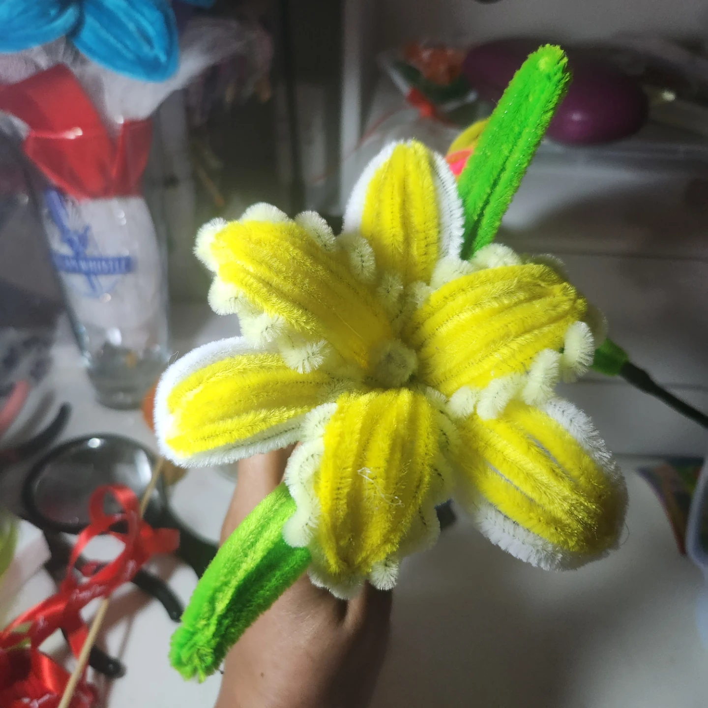 Craft Pipe Cleaner Flowers for Valentines