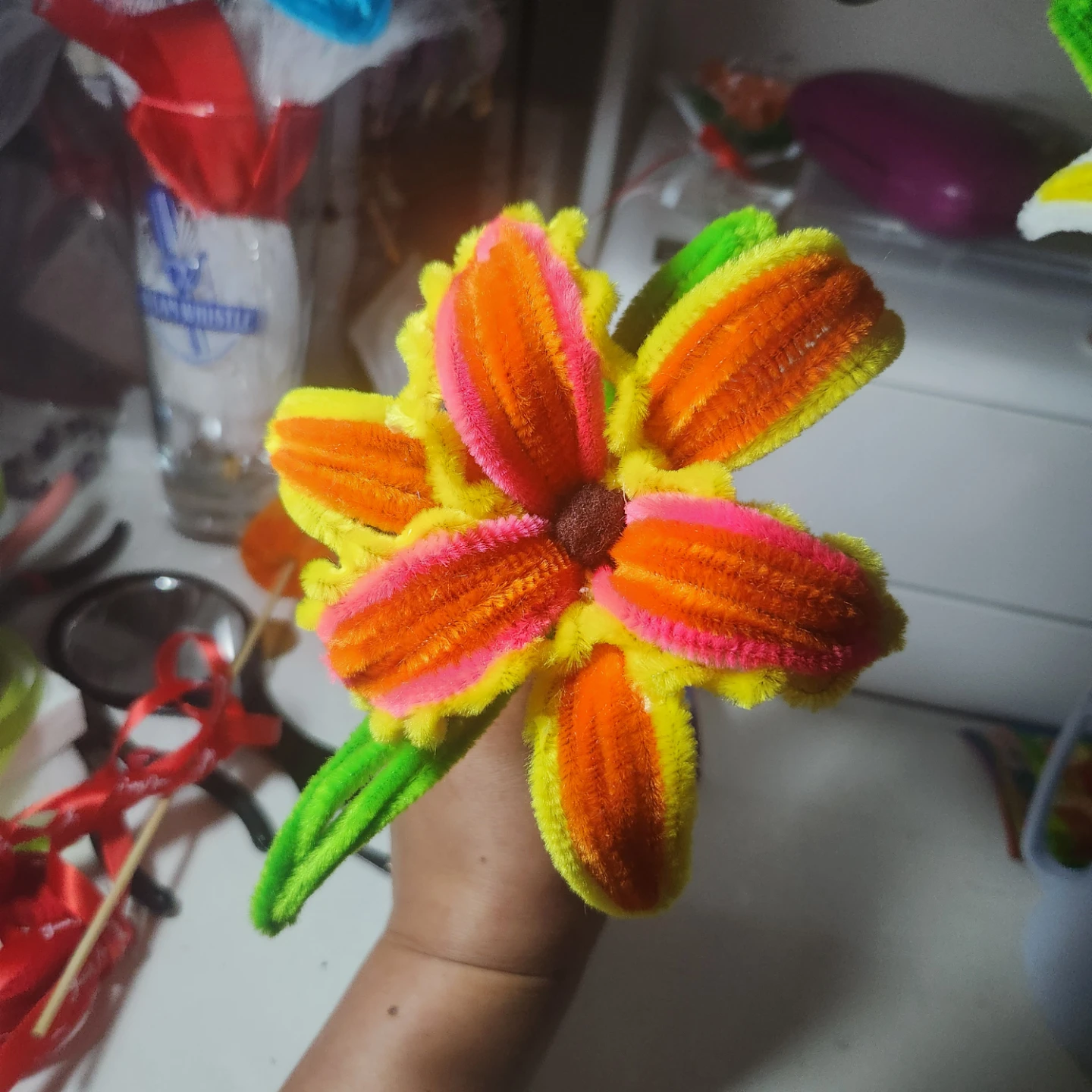 Craft Pipe Cleaner Flowers for Valentines - photo 2